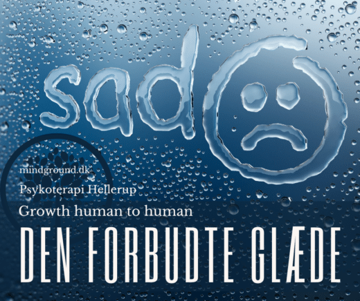 Sur smiley tegnet med dugdråber på en rude – et billede på indre spænding og følelsesmæssig blokering af glæde.